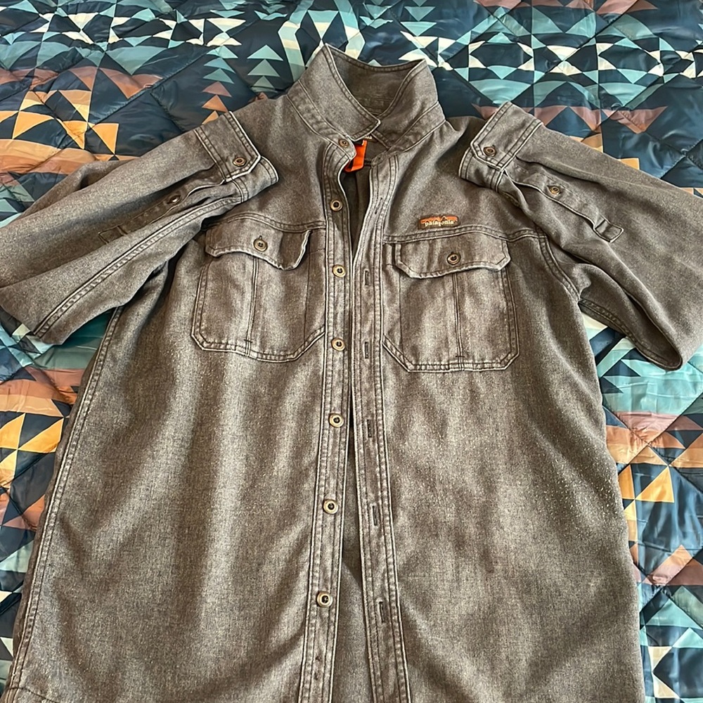 Patagonia farriers shirt, size M, grey